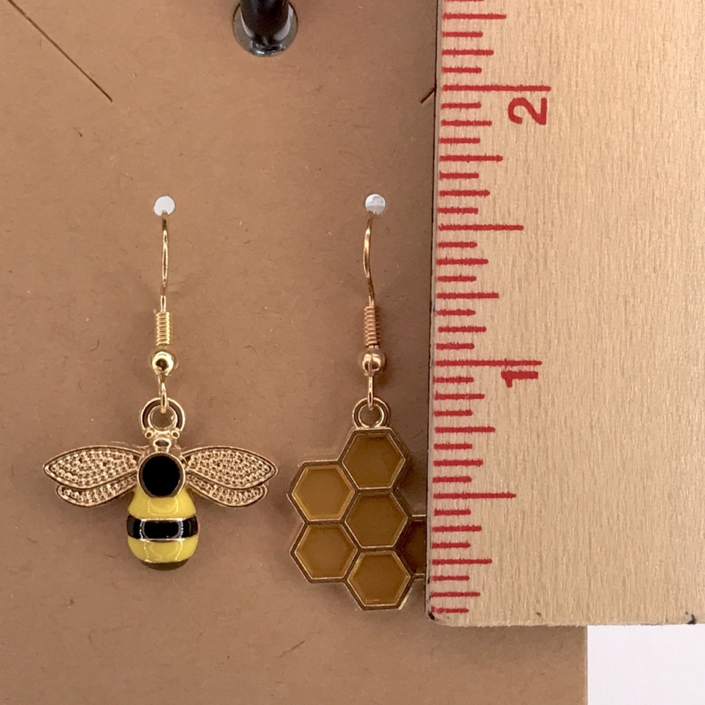 Gold Bee and Honeycomb Earrings Fashion Jewelry - Picture 2 of 3